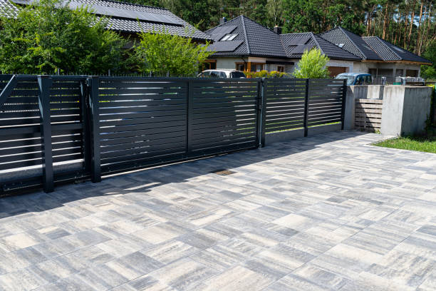 Best Commercial Driveway Pavers  in Linden, MI
